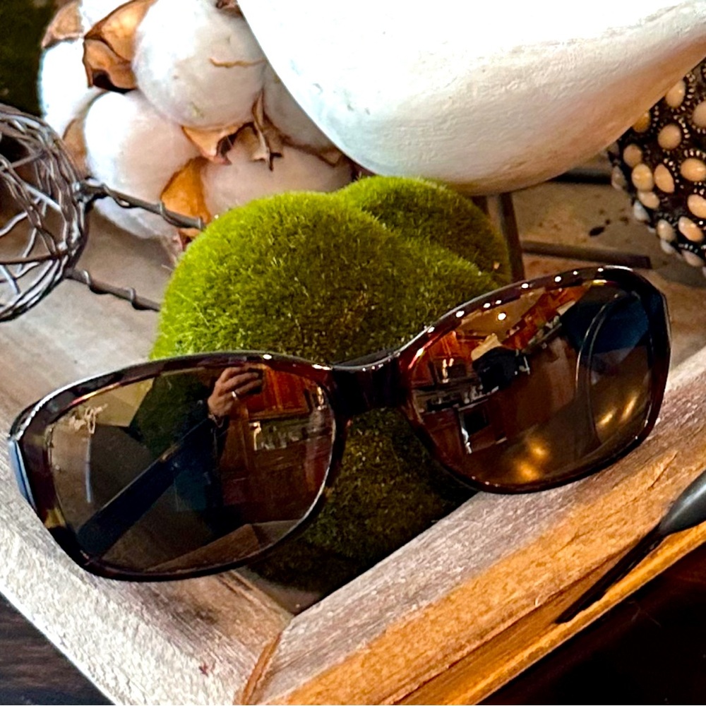 Maui Jim 433 Kiki Beach sunglasses.